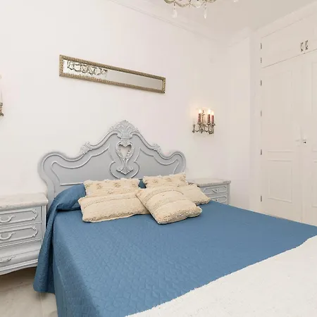 Apartment Adelfas *